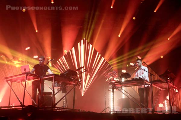 DISCLOSURE - 2013-11-01 - PARIS - Grande Halle de La Villette - 